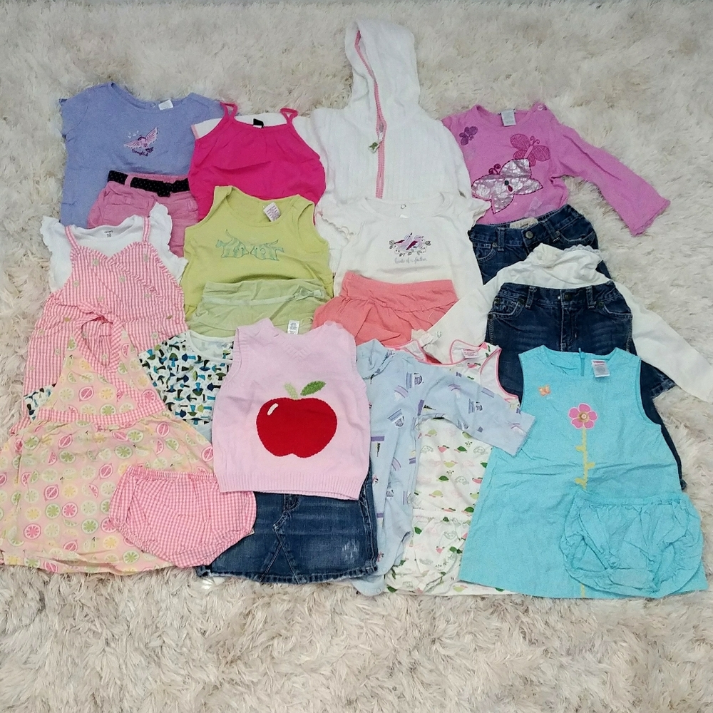 Bundle of baby clothes 18-24 months